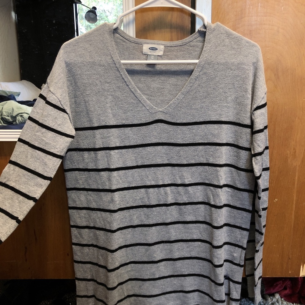 Old navy sweater